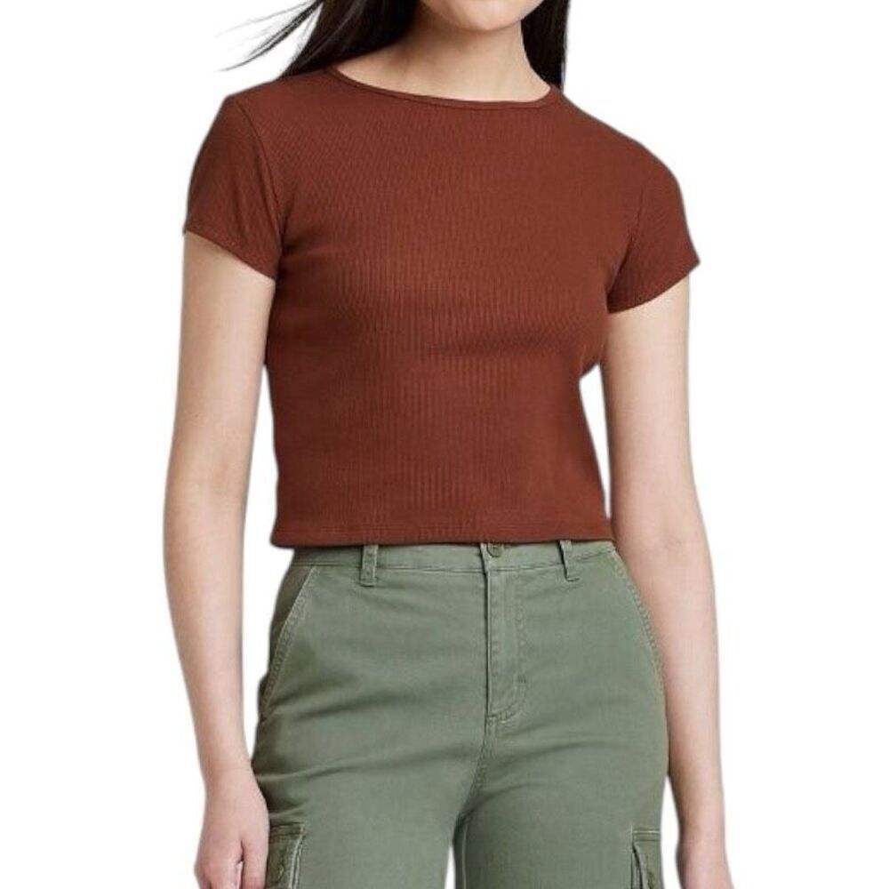 NEW Wild Fable Women's Short Sleeve Ribbed Baby T-Shirt Brown Size Medium